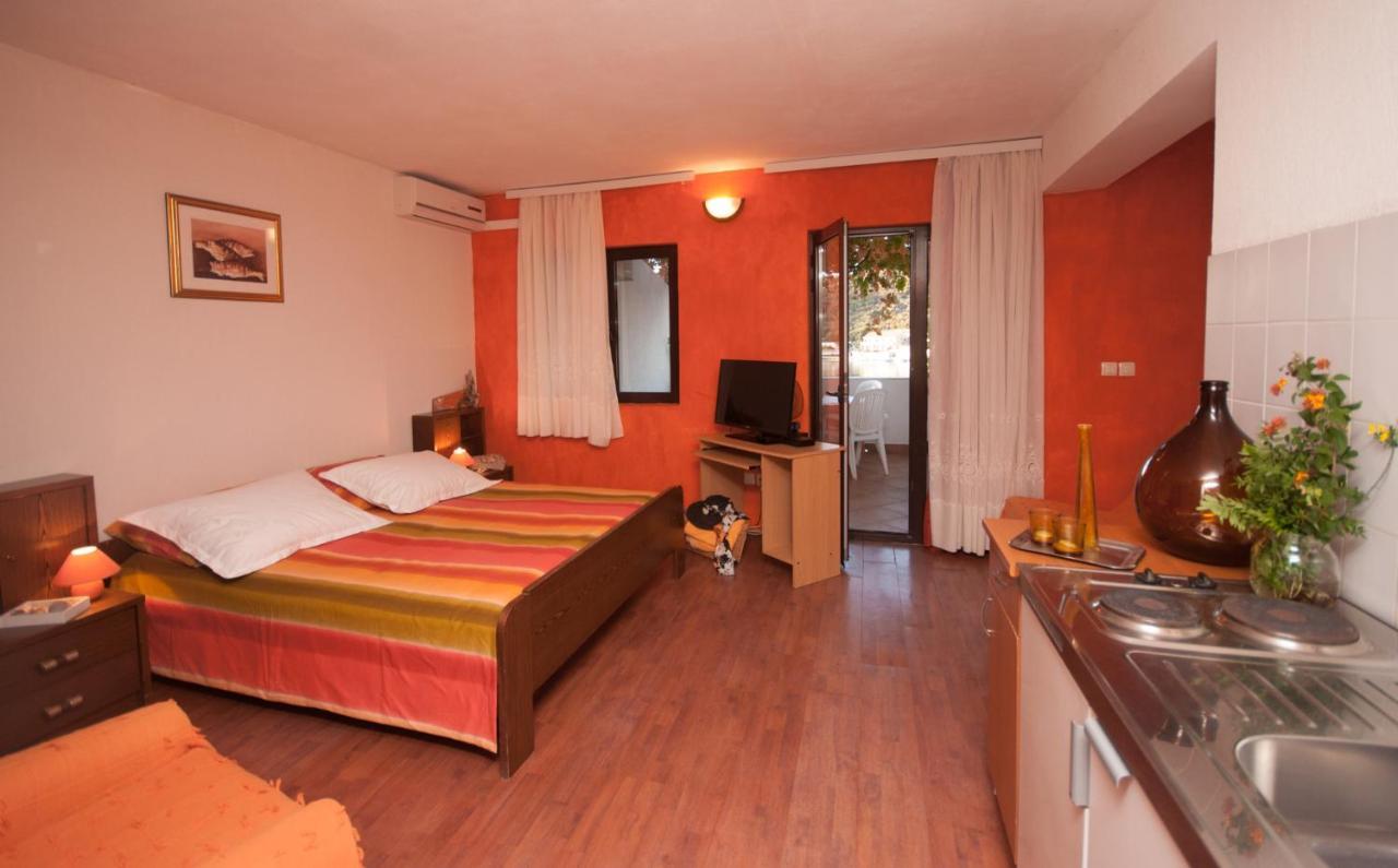 Apartmani Jagoda Lastovo Ngoại thất bức ảnh