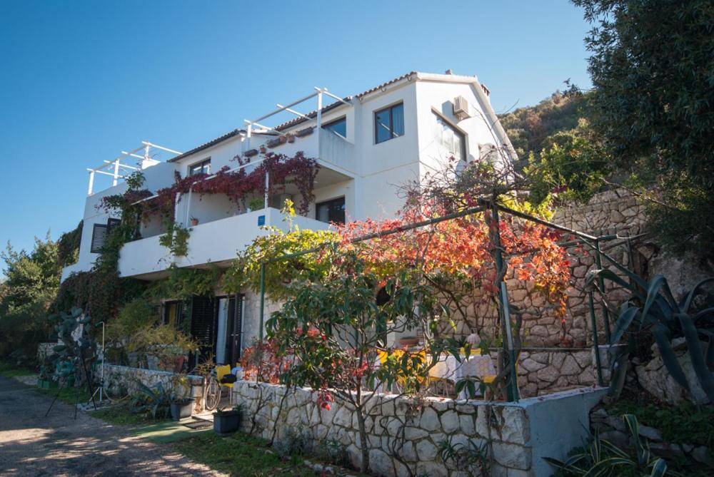Apartmani Jagoda Lastovo Ngoại thất bức ảnh